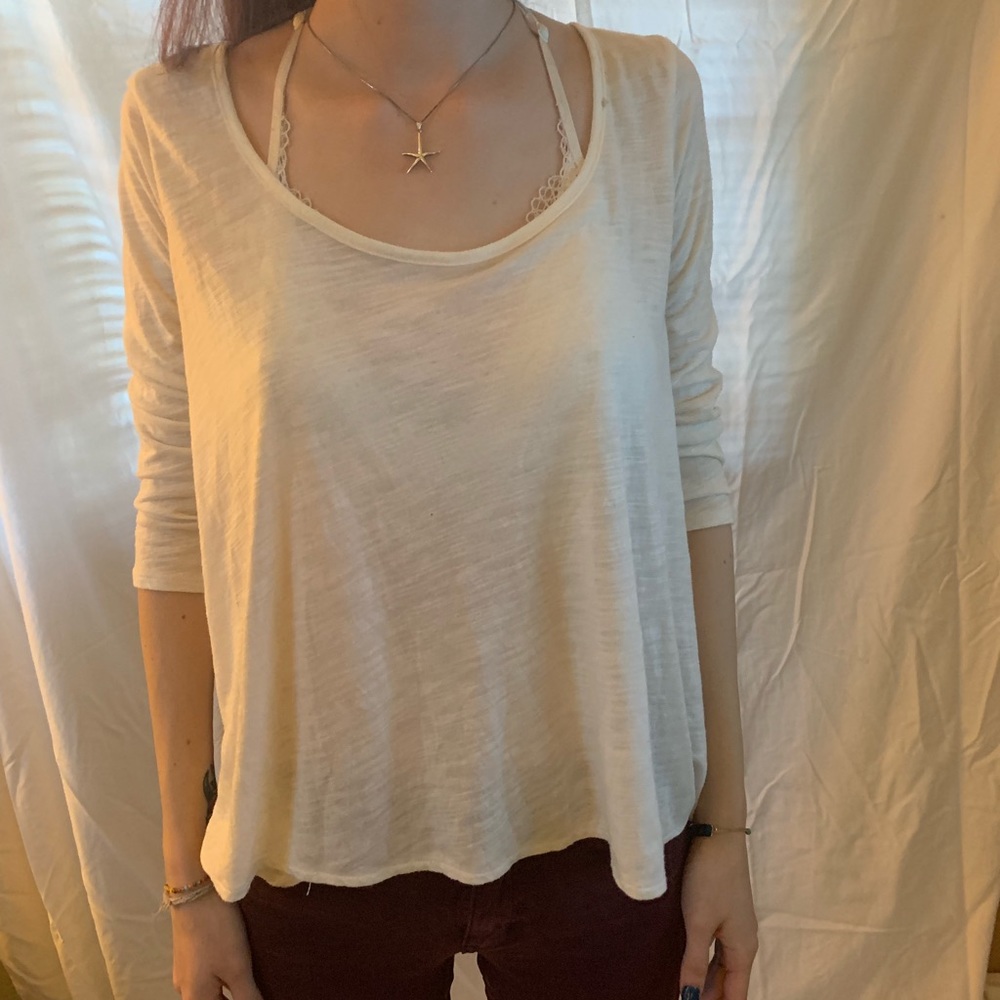 White 3/4 sleeve open back shirt